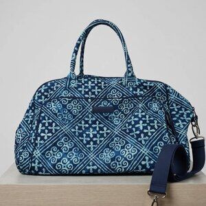Vera Bradley Sport Duffle Bag Cuban Tiles Blue Geometric 16" Travel Gym